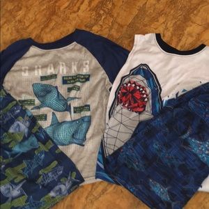 Children’s place matching pajama sets size 6